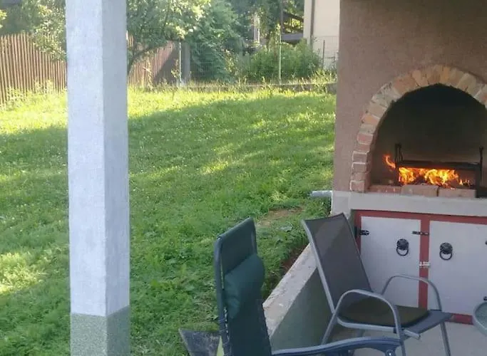 Eminem With Garden And View Of Sarajevo Casa vacanze